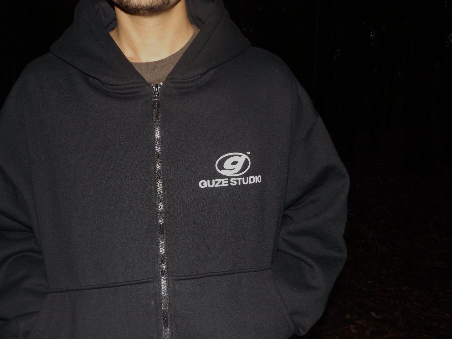 ZIP HOODIE NEGRO